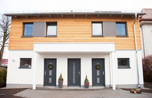 Storkow House | New: Luxurious holiday home with lake view and garden [Whole house, No. 1 + No. 2]