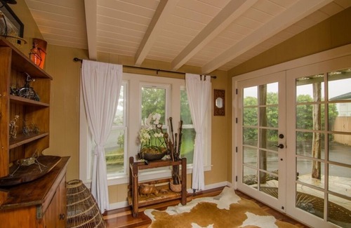 Kamuela House | -NEW- Luxurious well appointed Hawai'i home with spectacular Mauna Kea Views
