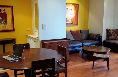 Embassy District Apartment | New: Luxury heart of Bangkok, Subway/Skytrain 200m