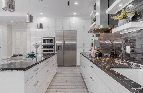 Hollyburn House | New Luxury Large Modern Home with Pool & Views