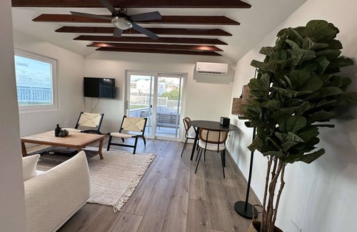 Southampton Apartment | New Luxury Oceanfront Unit with Private Beach