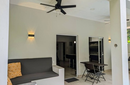 Cristo Rey House | NEW Luxury Villa Pool & King Bed - Cascade