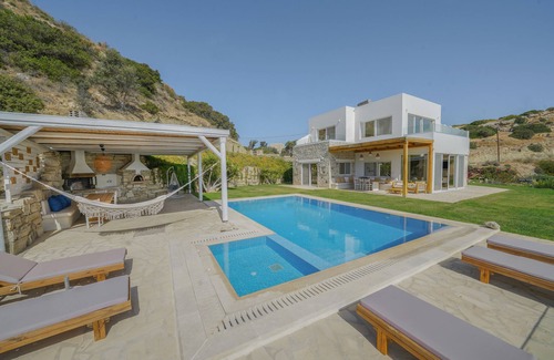 Pitsidia Villa | New luxury villa private pool, quietness, unique Position, enjoy Cretan Nature