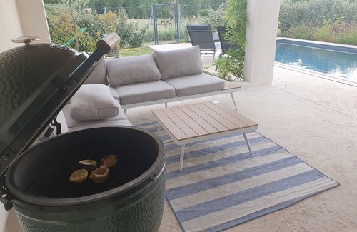Malaucene House | New luxury villa Provence | Mt Ventoux | Pool with view | Big Green Egg