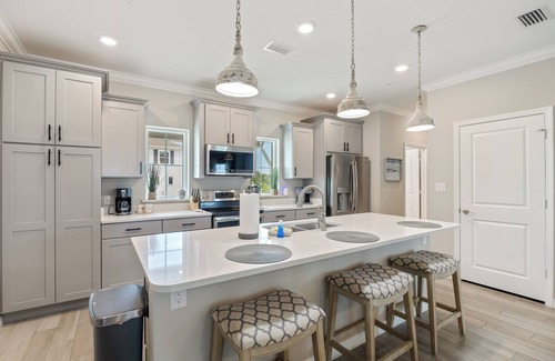 Ono Island House | New Management! The Beautiful Moments Townhouse Is A Lost Key Must See!