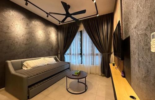 Seri Kembangan Apartment | New metacity 2R 5pax 3min to mrt farm in the city A 0727