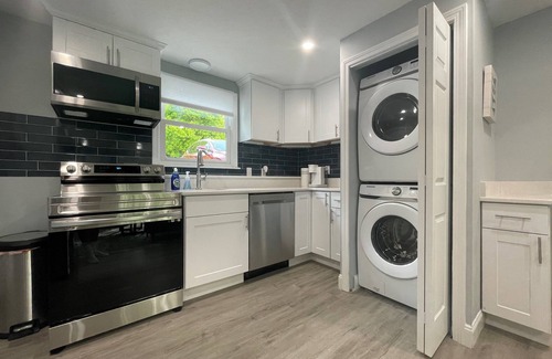 Worcester Apartment | New, Modern 2 BR Apartment near Hospitals | HBHS