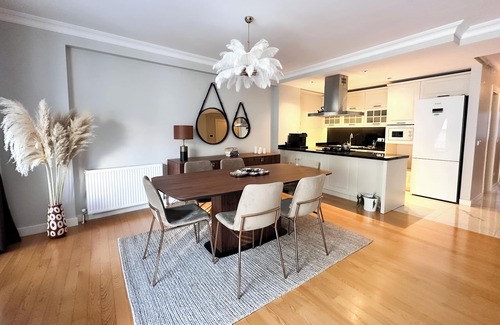Cihangir Apartment | New! Modern 3B Apartment in Central Cihangir