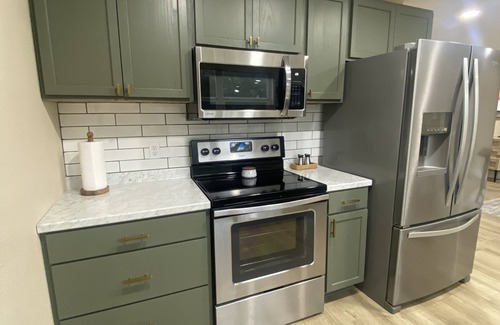 Jacksonville House | *NEW* Modern Boho 2-bedroom home