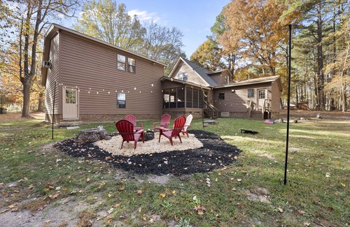 Apex House | NEW - Modern Cabin Oasis - 2 Acre Retreat!