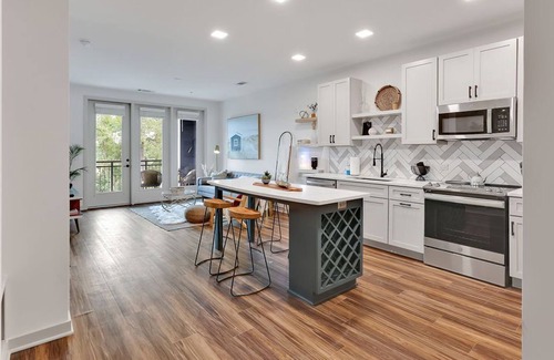 Wilmington Apartment | New! Modern Coastal Retreat~ Pool, Gym, Pets OK