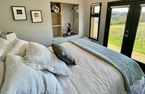 Alexander House | New Modern Guest House with Views.