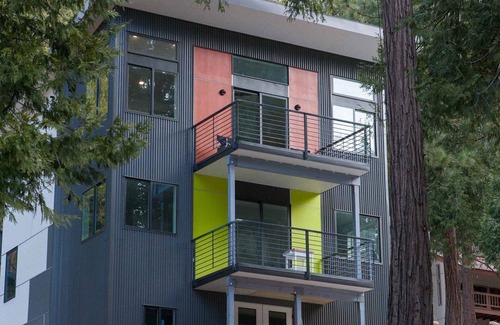 Yosemite West House | New Modern Home Inside the Park Gates!