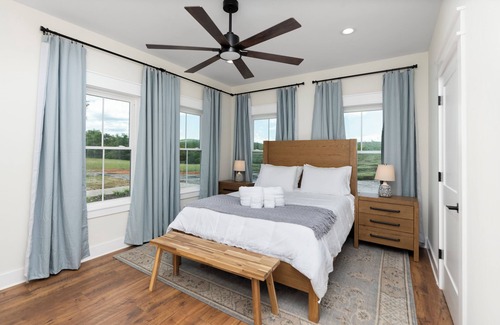 Shipman Other | New! Modern Luxe House Sleeps 20 + Pool + Spa + Firepit + Epic Views