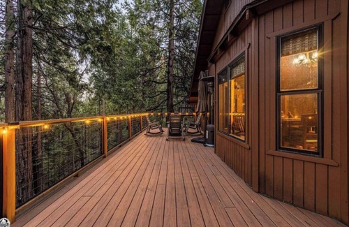 Cold Springs Cabin | New- Modern Retreat- 4 miles to Pinecrest Lake! EV Charger!