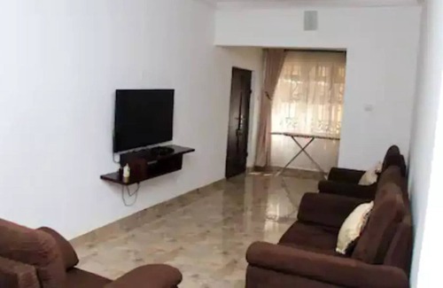 Ibadan Apartment | (NEW) Modern Spacious 2BD House (Oluyole, Ibadan)