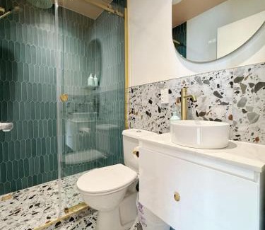 Auckland Central Business District Apartment | New & Modern Stylish 2BR vs Aircon in the City Next to Albert Park