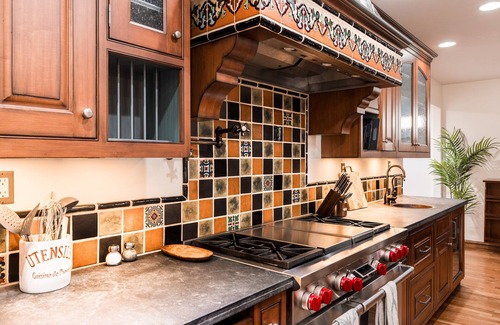Golden Hill House | NEW! Monthly Rental 3BR 2.5BA Bordering Balboa Park in Beautiful South Park