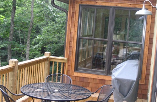 Cullowhee House | New Mountain Lodge with Stream and Lake Glenville View