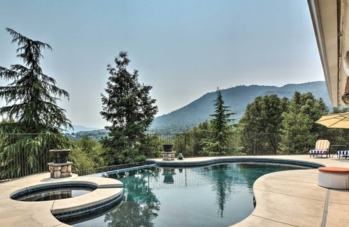 Oakhurst House | NEW! Oakhurst Family Retreat - 19 Mi to Yosemite!