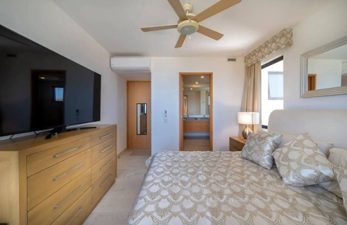Colonia El Progreso Condo | NEW Ocean View Condo w/ Pool, Gym, Spa