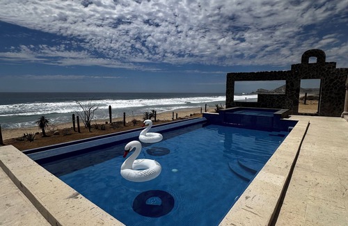 La Paz Condo | New Oceanfront 3 Bed Condo @ Cerritos Beach near Todos Santos & surfing WIFI A/C