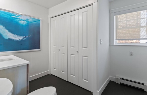 Kittery House | >New Oceanfront Listing< La Bohème | Kittery Maine