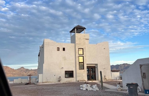 Mulege House | New Offgrid home in beautiful Conception Bay