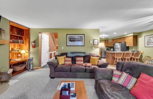 North Creek House | NEW! Otter Slide 78I - A Cozy Mountain Retreat by The Summit at Gore Mountain
