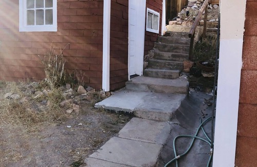 Pioche House | NEW! Perfect Pioche Getaway + 360-Views + In Town!