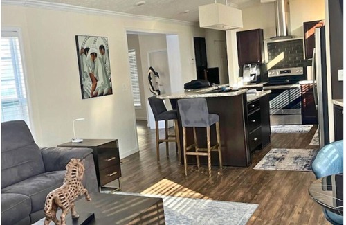 Littleton House | New! Pool Table, Electric Grill, Pet Friendly