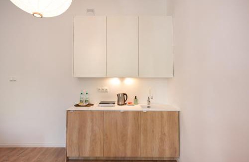 Nowa Praga Apartment | New Praga Enchanting Studio by BookingHost