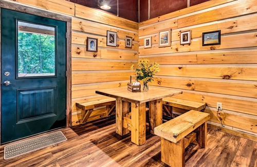 Elmdale Cabin | NEW! Private Chase County Cottage on Middle Creek!