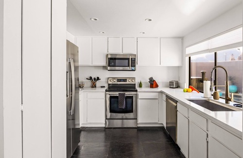 Racquet Club Estates Condo | NEW! Private Pool & Mountain Views!