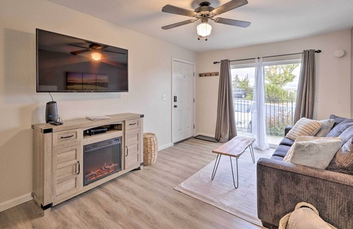 Pullman Condo | NEW! Pullman Condo w/ Balcony ~ 1 Mi to WSU Campus