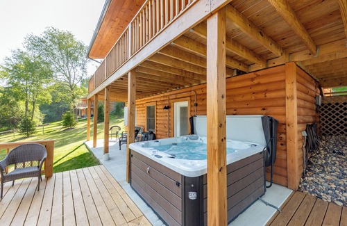 McHenry Cabin | New! Quittin Time: Lake Area, A/C, Fireplace, Fire Pit!