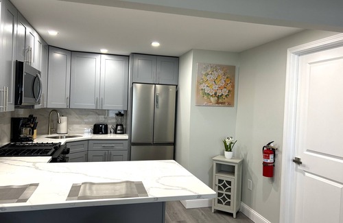 Seaside Heights Condo | New re-Model Fantastic 2-Bdrm Beach Block. King bed!