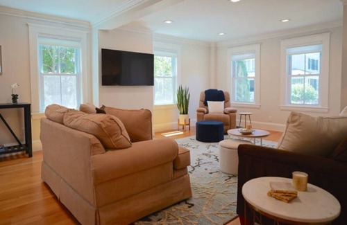 Manchester-by-the-Sea Condo | -NEW- Renovated Condo Manchester-by-the-Sea