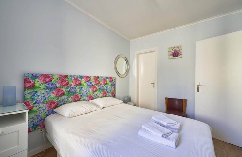 Alfama House | NEW! River View Elegant Apartment - Historical Lisbon