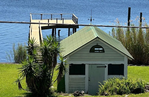 Palatka House | NEW! Riverfront Home with DOCK- South Historic District- Bring Your Boat!