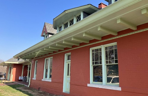 Mammoth Spring Cabin | New Romantic Secluded Cabin for two in beautiful Mammoth Spring Arkansas!