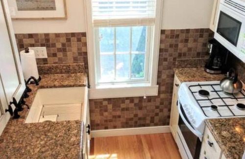 Mashpee Cottage | New Seabury cottage, stunning ocean views, steps to private beach in maushop