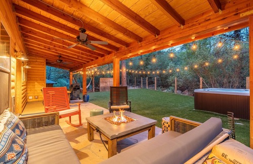 Sedona House | NEW Sedona's Hideaway - Spa, Creek Access, Canyon Views, Game Lounge