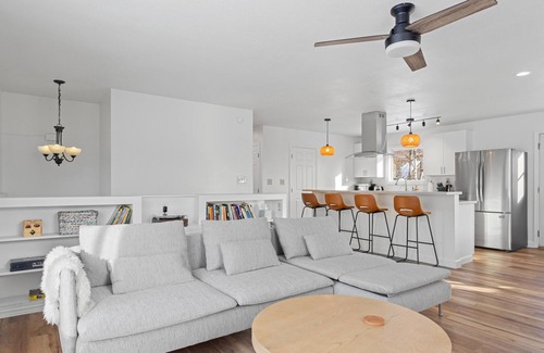 Palmer House | *NEW* Serene Stay in Palmer!