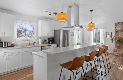 Palmer House | *NEW* Serene Stay in Palmer!