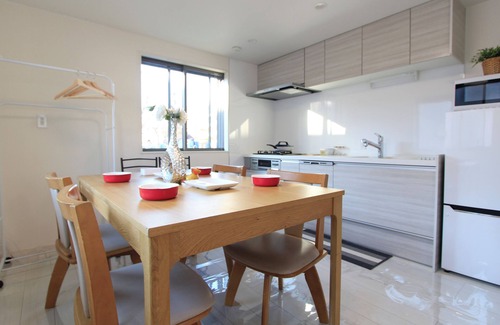Takadanobaba House | NEW Shinjuku area, 6 min walk from Takadanobaba station, ideal for families and groups, TOWNHOUSE