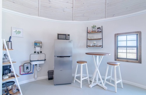 Bell County House | NEW! Silo Inn - Sugar Studio Bungalow - Pets Allowed