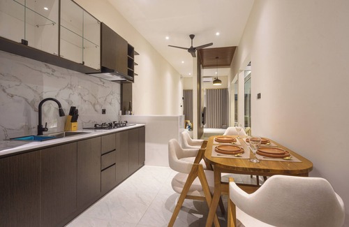Kuta Villa | NEW Smart Villa 2-bedroom in cool Kuta with pool, AC, WiFi, Alexa