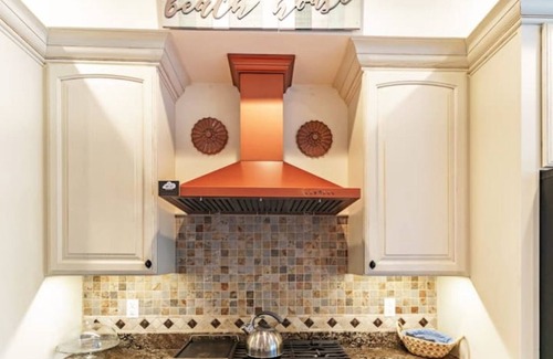 New Smyrna Beach House | New Smyrna Luxury River Oasis w/Dock & Pool