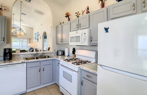 West Kissimmee Villa | NEW! Spacious 3BR Pool Home in Indian Creek, Close to Disney & Attractions